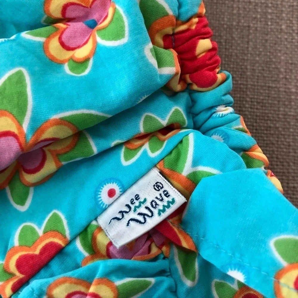 Wee Wave Baby‎ Girls Size Medium 18-22 lbs Turquoise Floral Swim Bottom Diaper